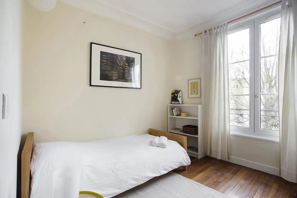 Apartment Folie Mericourt *